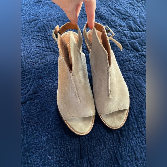 Frye suede booties - Picture 2 of 4